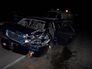 Mitsubishi Lancer ДТП, разбитое авто, вид сзади.