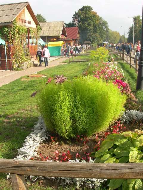 Общепит под старину 2, коломенское kolomna history people many rus russia moscow 2005 россия москва крест парк мед ландшафт православие церковь храм церковная служба апарышев