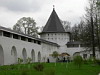 Сторожевая башня history people many pic pictures video rus russia moscow 2005 abbat abat photo foto fotki савино сторожевский монастырь звенигород россия москва крест православие церковь храм церковная служба фото фотки апарышев