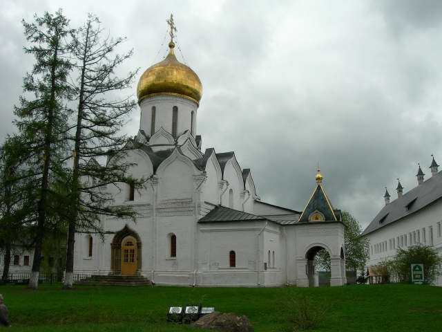 Храм 5 history people many pic pictures video rus russia moscow 2005 abbat abat photo foto fotki савино сторожевский монастырь звенигород россия москва крест православие церковь храм церковная служба фото фотки апарышев