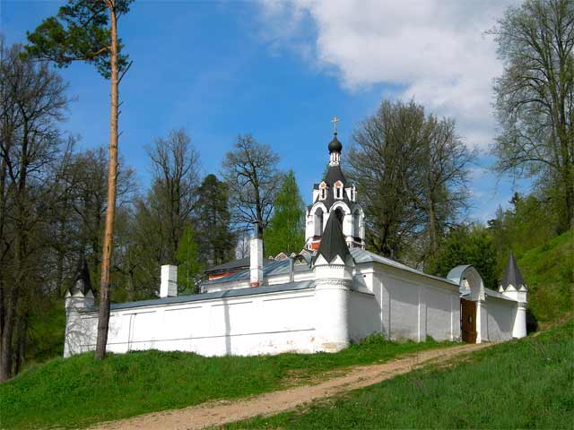 Скит 1 history people many pic pictures video rus russia moscow 2005 abbat abat photo foto fotki савино сторожевский монастырь звенигород россия москва крест православие церковь храм церковная служба фото фотки апарышев