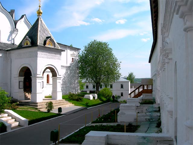 Царские палаты 1 history people many pic pictures video rus russia moscow 2005 abbat abat photo foto fotki савино сторожевский монастырь звенигород россия москва крест православие церковь храм церковная служба фото фотки апарышев